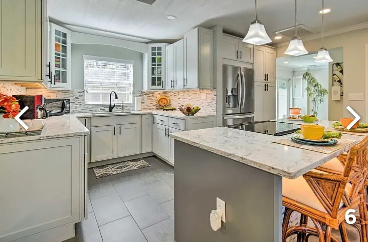 1610 NW 22nd St
