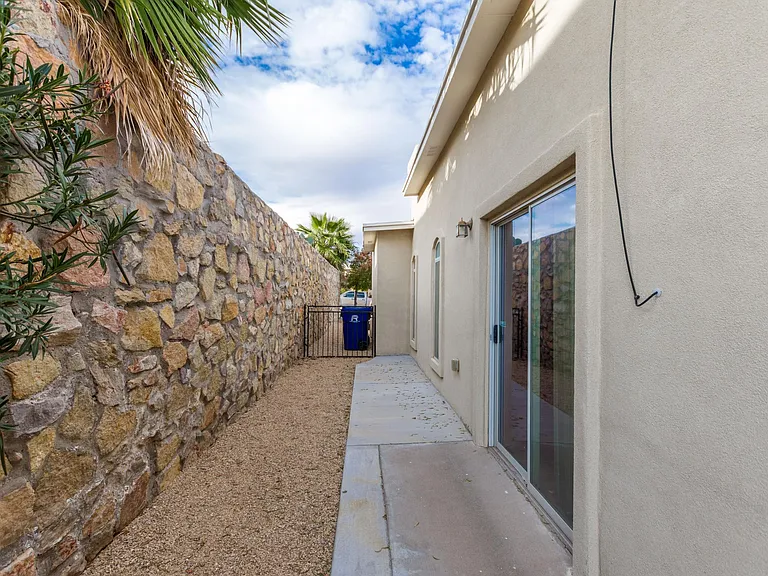 3723 Ascencion Cir — Photo 12