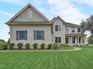 7137 Optimara Dr, Pickerington, OH 43147