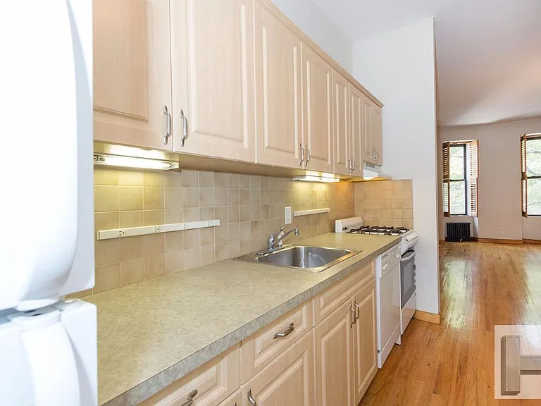 120 W 119th St #3 — Photo 9