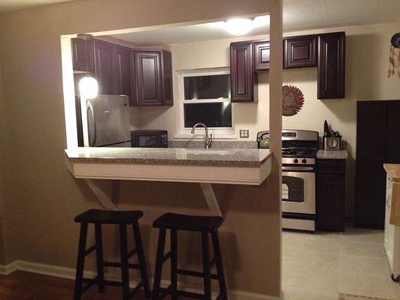 3rd image of 1327 Tamm Ave