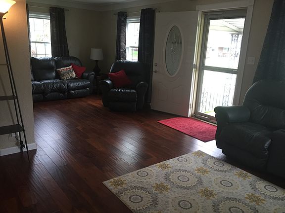 2nd image of 133 Jennings St