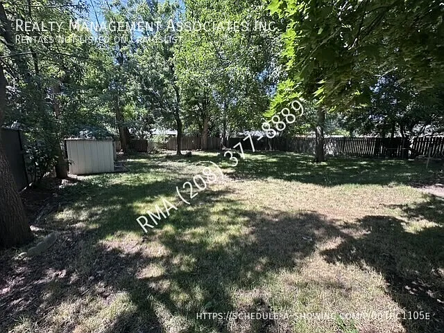 2111 N 21st St — Photo 25