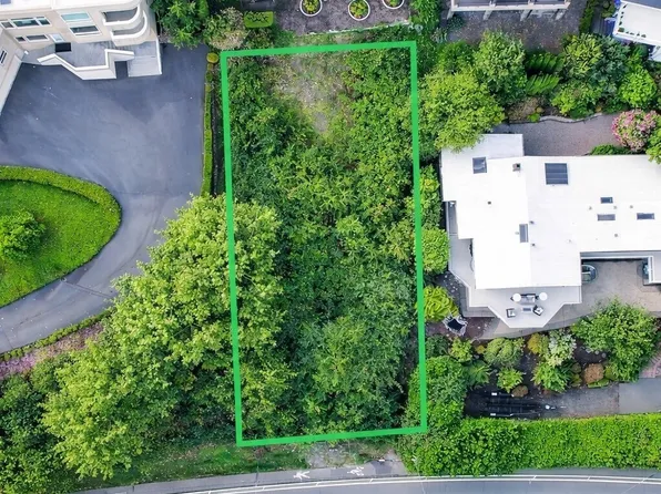 8512 NE Juanita Drive, Kirkland, WA 98034