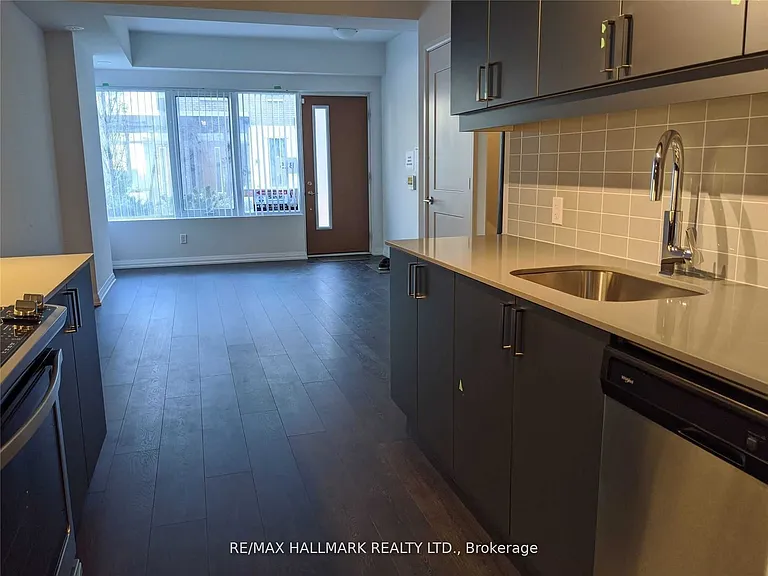 1010 Portage Pkwy #Townhouse 15 — Photo 5