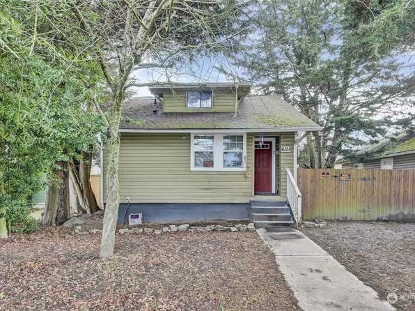 6121 S Park Avenue, Tacoma, WA 98408