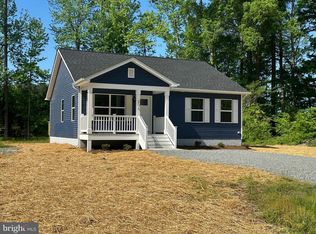 245 Azure Dr, Colonial Beach, VA 22443