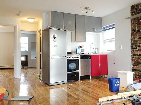 5th image of 87 Clay St APT 6