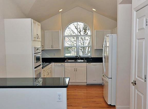 4th image of 1215 Moorland Woods Ct