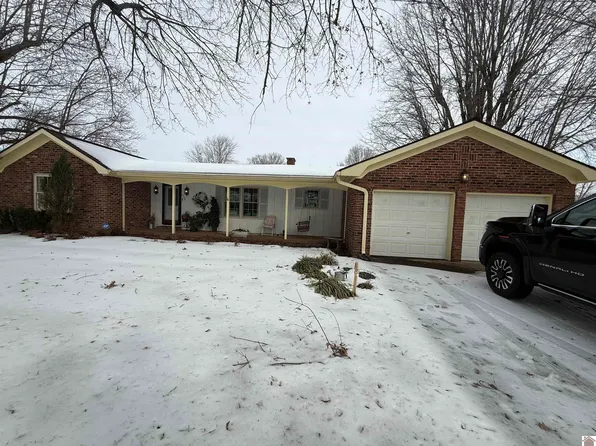1305 Fairway Cir, Mayfield, KY 42066