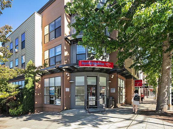 2nd image of 1505 Queen Anne Ave N APT 2D