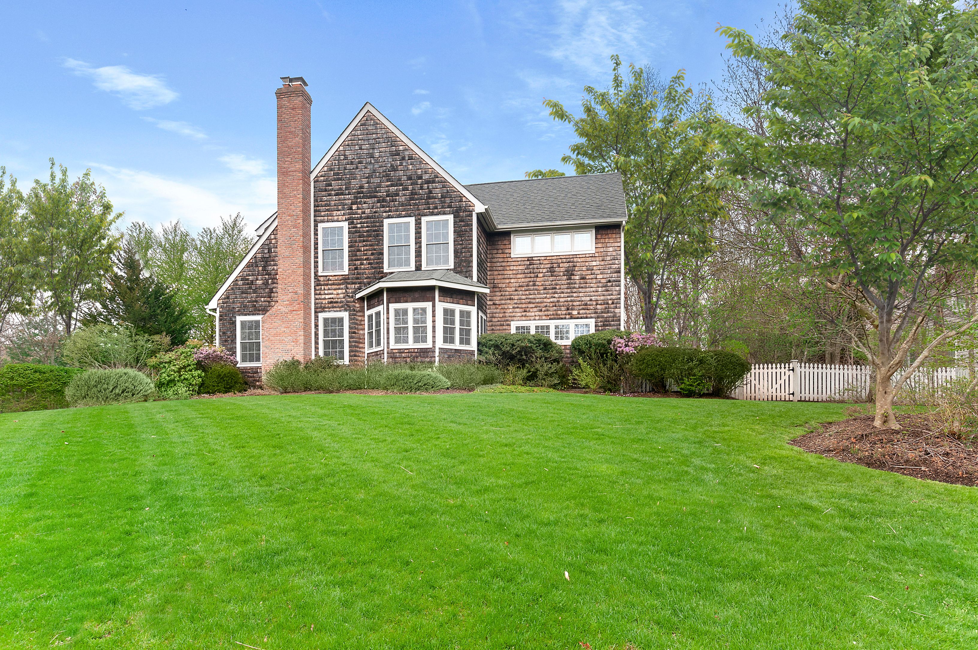 20 Cove Neck Ln, Southampton, NY 11968 Out East