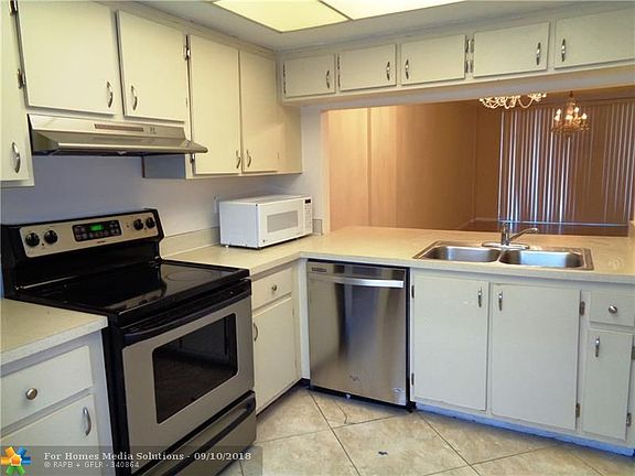 5th image of 600 Egret Cir APT 7503