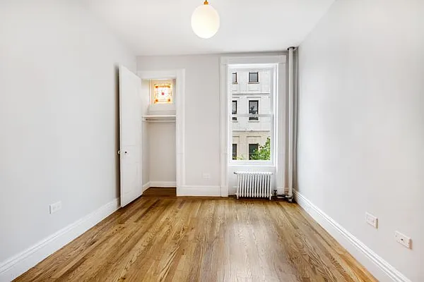 Rented by Compass | media 10