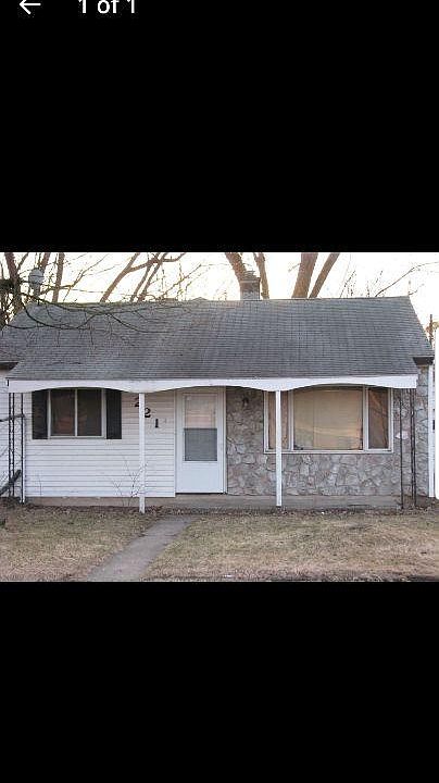 1st image of 221 Riverview Ave