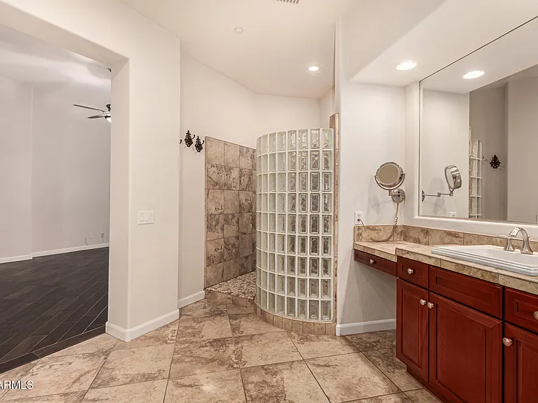 9246 W Molly Ln — Photo 31
