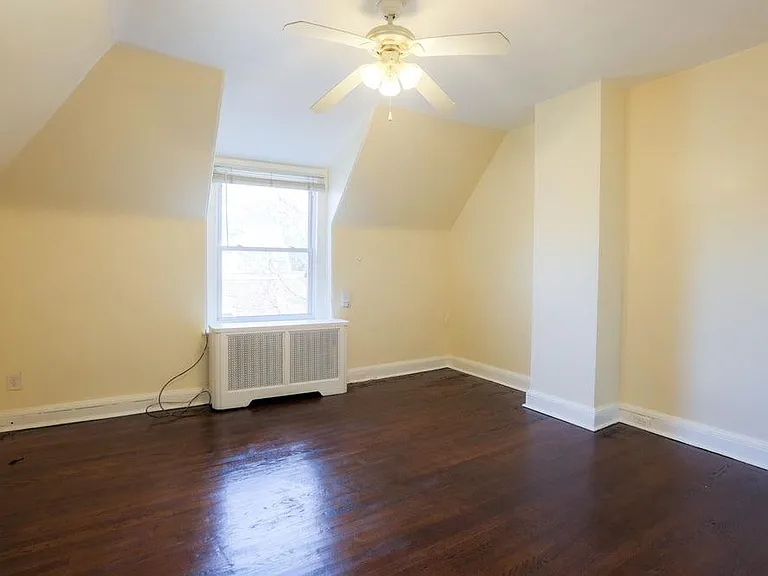 1011 S 49th St #3 — Photo 6