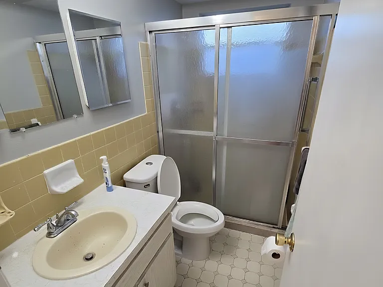 9004 Saint Regis Ln — Photo 11