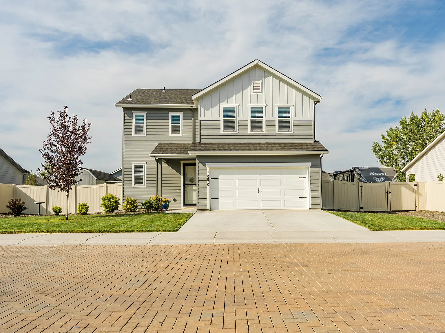 3 bed, 2.5 bath, 1863 sqft, $2,695 — Photo 1
