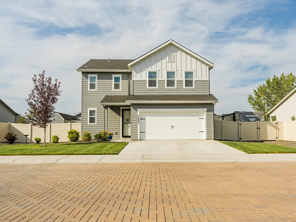 12670 W Endsley Ln