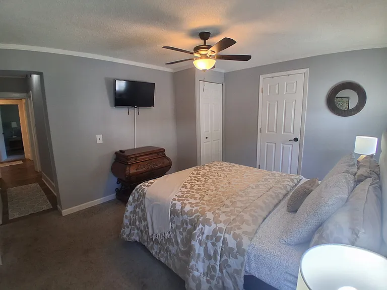 506 Pinckney St — Photo 12