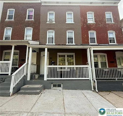 806 N 9th St Photo 1