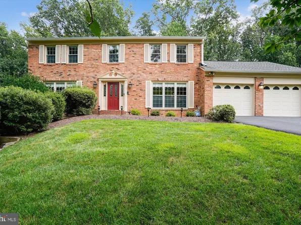 3307 Miller Heights Rd, Oakton, VA 22124