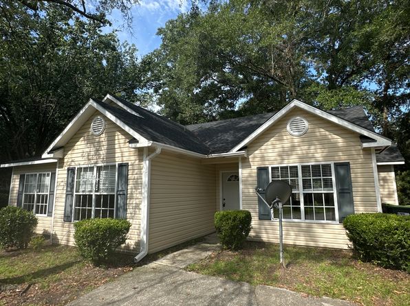 18 Southern Magnolia Dr
