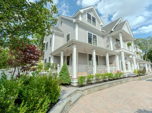 28 Park St Unit 1, Dorchester, MA 02122