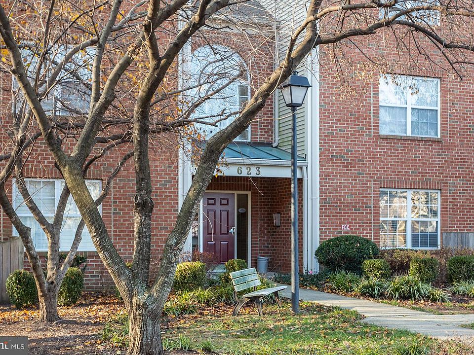 1st image of 623 Admiral Dr Unit 204