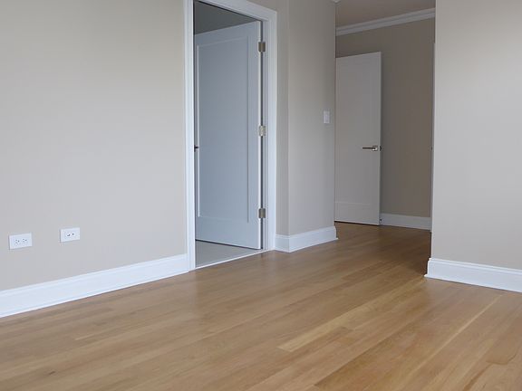 3rd image of 80 N Moore St APT 29C