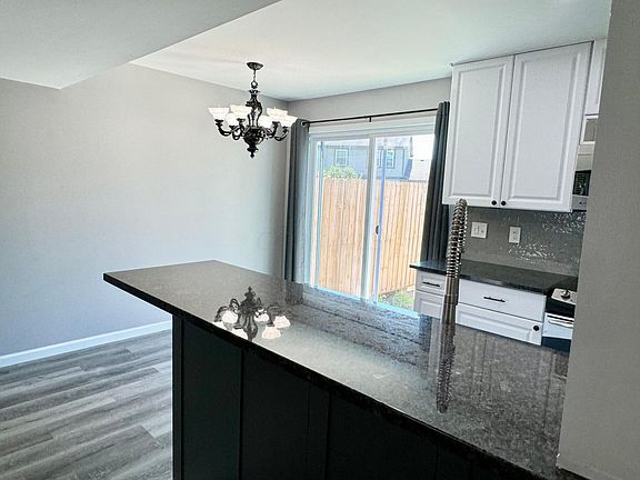 4th image of 5105 Singleton Dr #38C