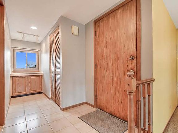 2nd image of 9147 Sandpiper Ct #36