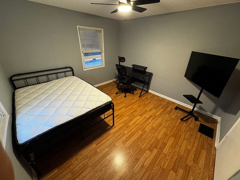 1st image of 2722 Shelby St #3