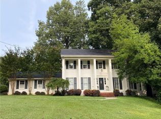 5540 Windy Ridge Dr, Sandy Springs, GA 30342