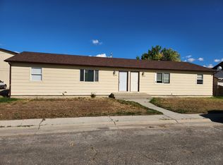 275 S 5th Ave, Mills, WY 82604