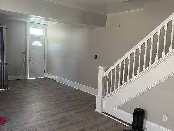 2nd image of 130 Wyoming St