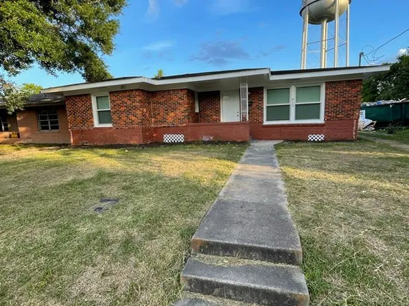 610 Garrett St, Liberty, TX 77575