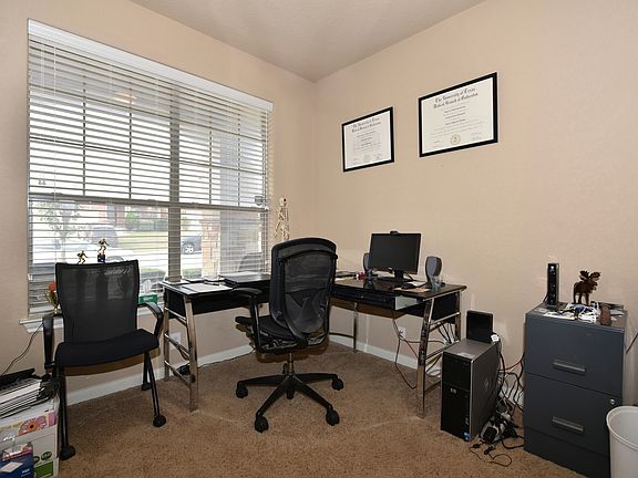 5th image of 822 Cielo Way