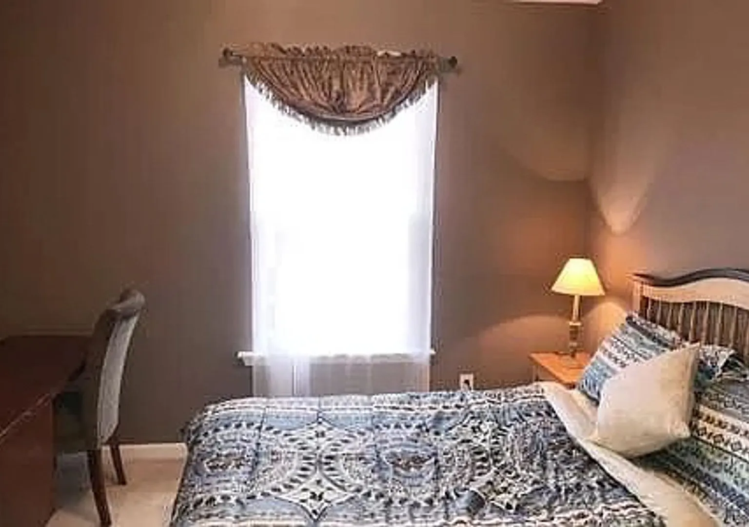 Room in 4 Bedroom Home at Linden Park Ln — Photo 4