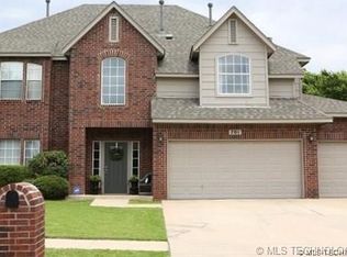 701 N Willow Ave, Broken Arrow, OK 74012
