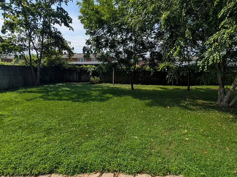 622 Laurel Dr — Photo 23