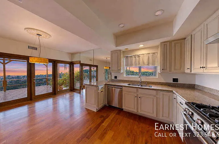 4535 San Blas Ave — Photo 7