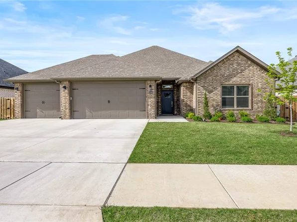 1340 Sessile Oak Way, Bentonville, AR 72713