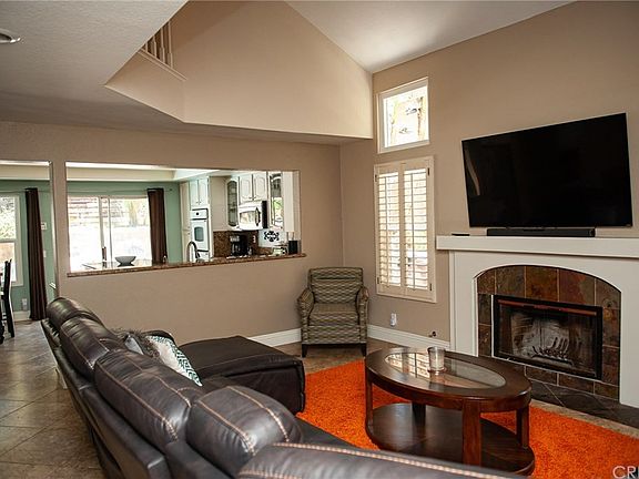 2nd image of 3335 Amy Dr