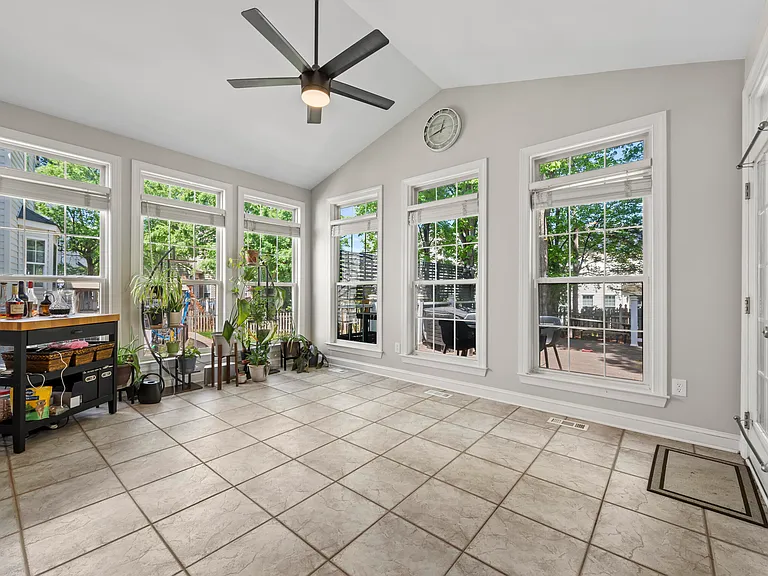 43340 Wintersrun Ct — Photo 15