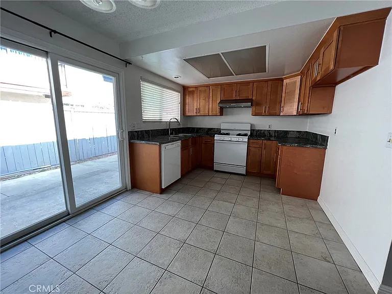 1218 S Athena Way #2 — Photo 8
