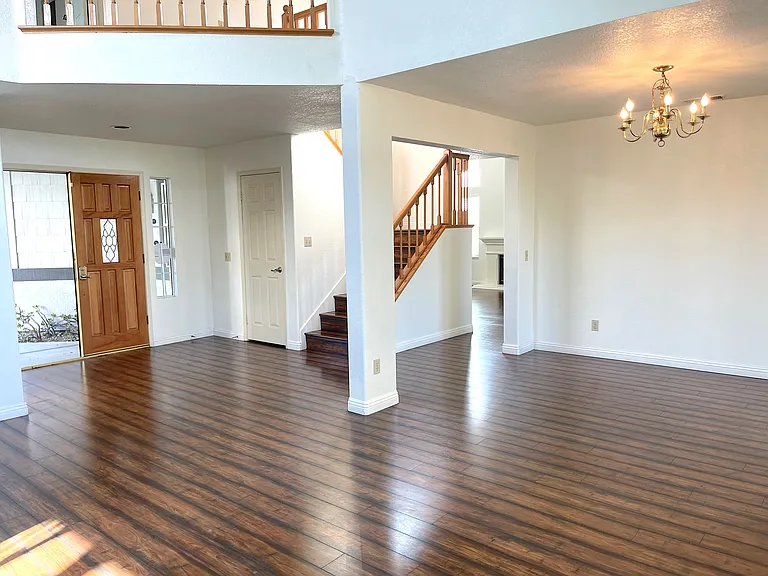 2985 Amber Dr — Photo 11