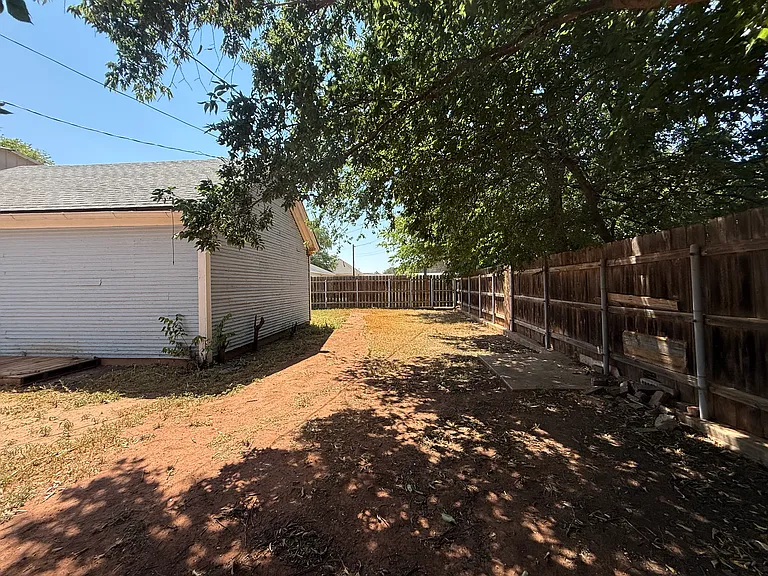 303 N Julian St — Photo 18
