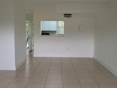9365 Fontainebleau Blvd APT E212, Miami, FL, 33172